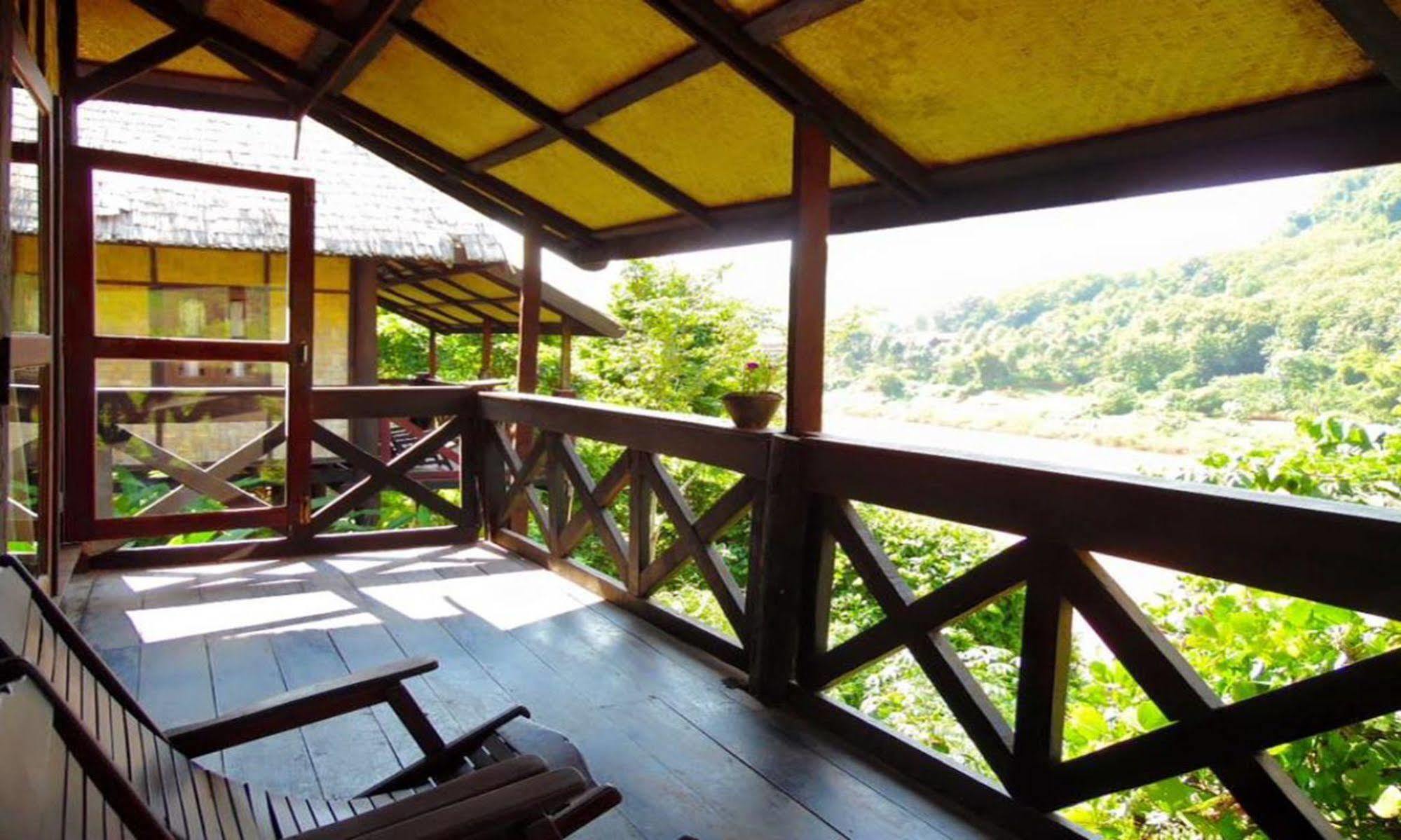 Nong Kiau Riverside Nong Khiaw Exterior photo